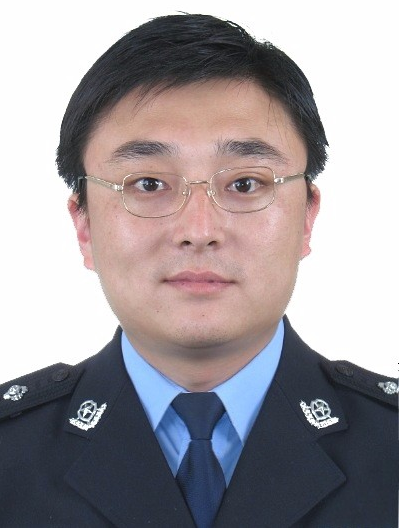 费凌云.png